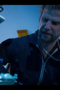 Vince Karter working hard on the machine