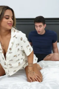 Isabella Jules teasing with her ass